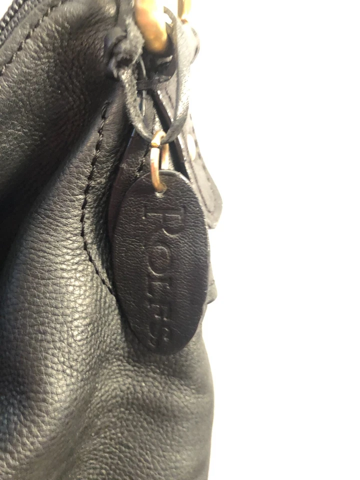 Bolso de Mano/Bolso Rolfs, Frontal Tachonado, Cuero Negro Suave, Liso Foto 2 de 4