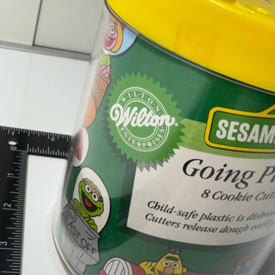 Wilton Sesame Street Going Places 8 cortadores de galletas Elmo Big Bird hornear galletas Foto 3 de 4