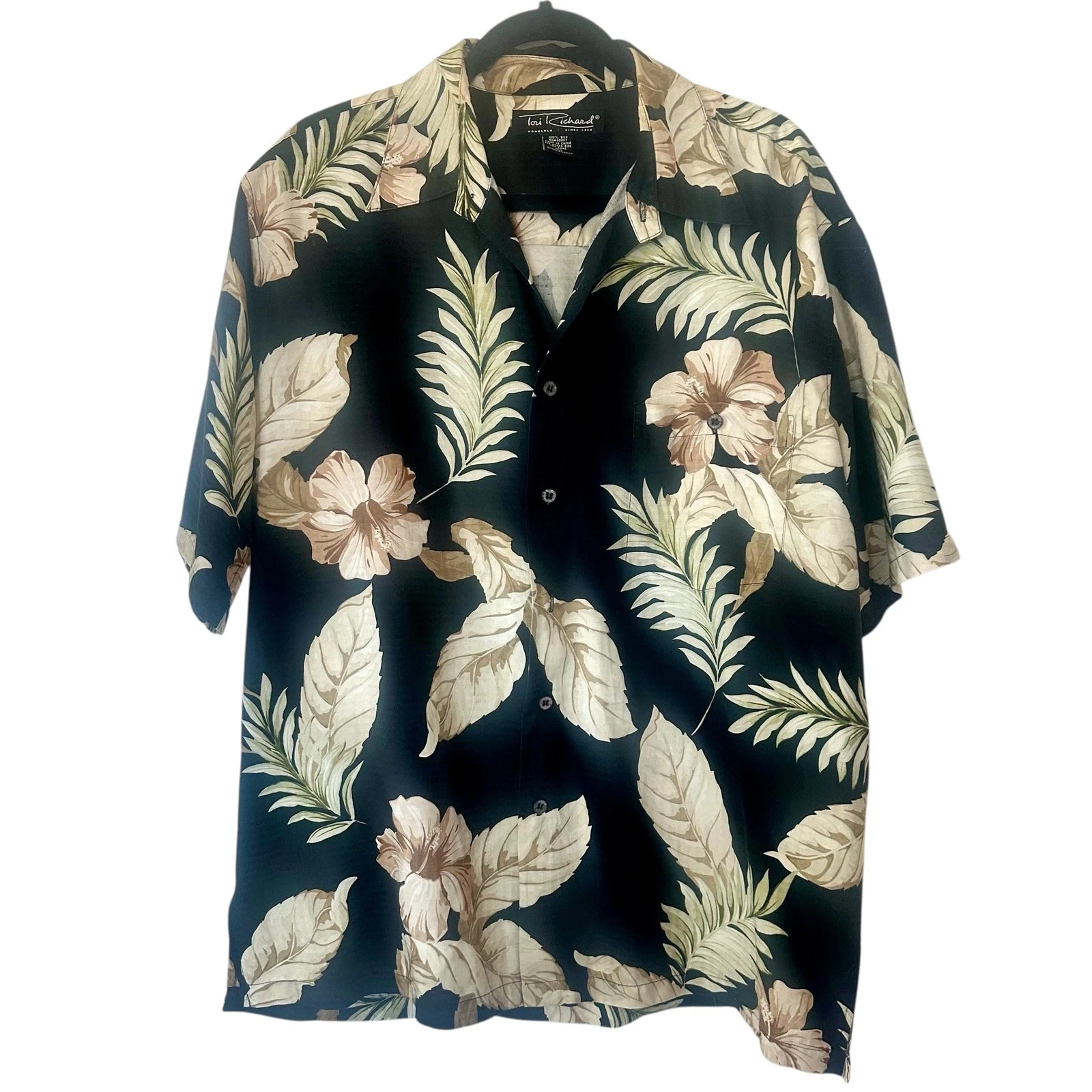 Tori Richard Men's Short Sleeve Hawaiian Tropical Silk Dress Shirt Size Large
Opens in a new window