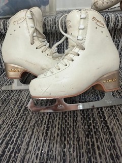 Edea Overture With John Wilson Blades size 205