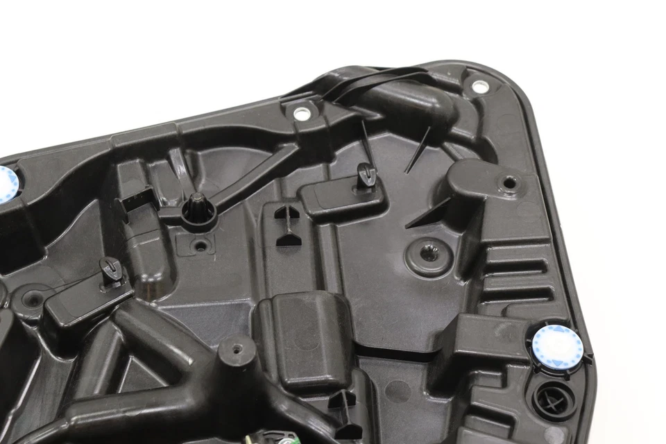 2018 - 2025 BMW X4 G02 REAR RIGHT SIDE DOOR WINDOW GLASS REGULATOR OEM 7417372 - Image 2 of 4