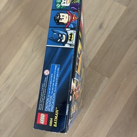 LEGO DC Comics Super Heroes: Batmobile and the Two-Face Chase (6864) - SEALED
