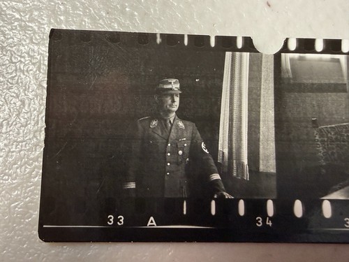 Foto Soldato Uniforme Foto Striscia Pellicola Militare Tedesca Epoca Seconda Guerra Mondiale Insegna Agfa - Foto 3 di 9