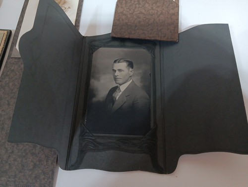Vintage Cardboard Framed Photos Lot Of 15. Nun, Women, Children, Family. Framed - Picture 8 of 21