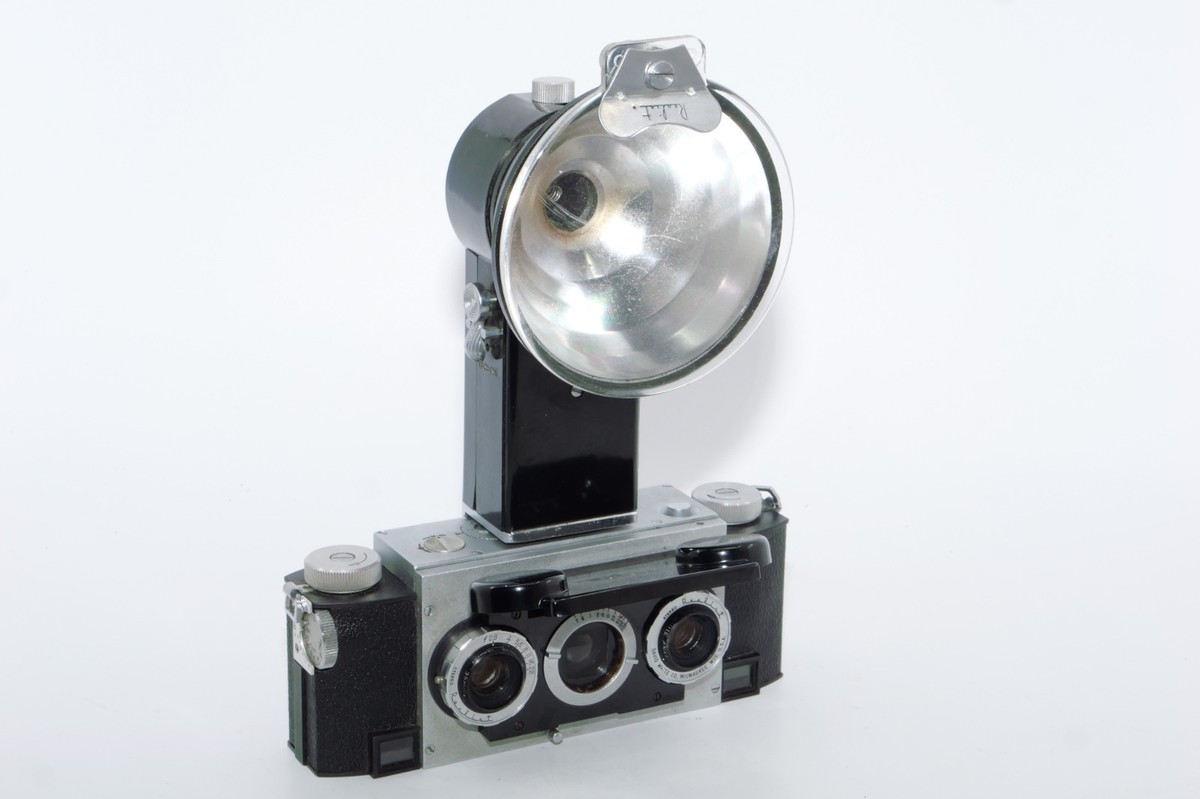 Stereo Realist f2.8 35mm Film Stereo Camera by David White