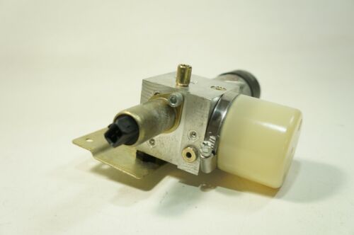 02-2008 bmw e66 e65 750li 745li trunk lid hydraulic pump actuator 7015009 - Picture 3 of 12