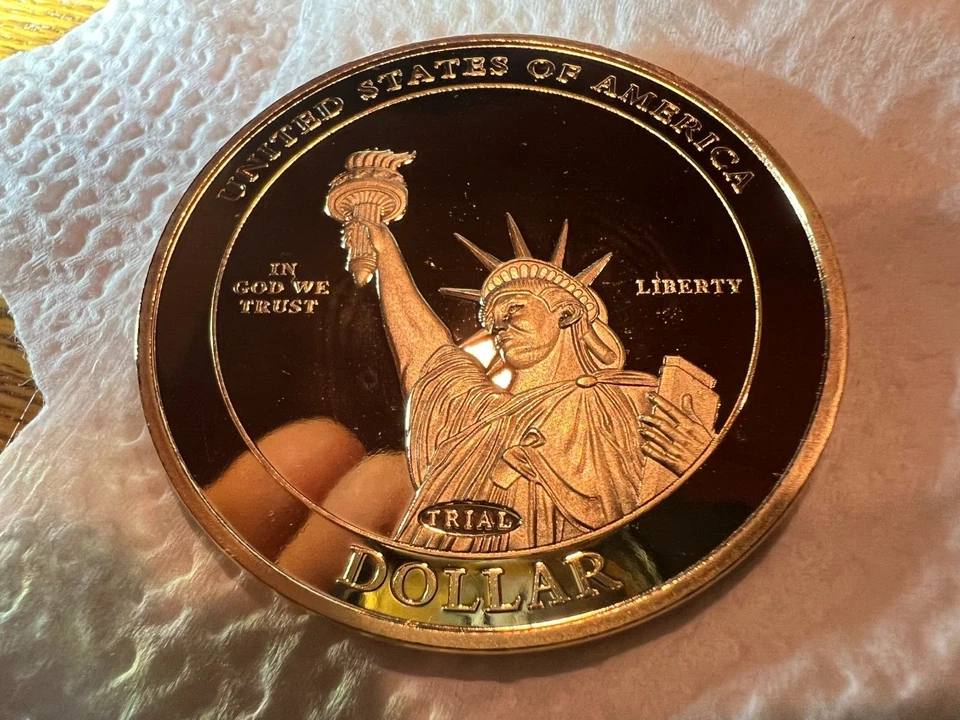 2009 Presidential RONALD REAGAN 24k gold-layered Trial Coin - Proof Quality - Image 3 of 4