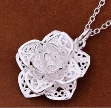 925 Sterling Silver Womens Chain Necklace Flower Pendant w Gift Pkg D278
