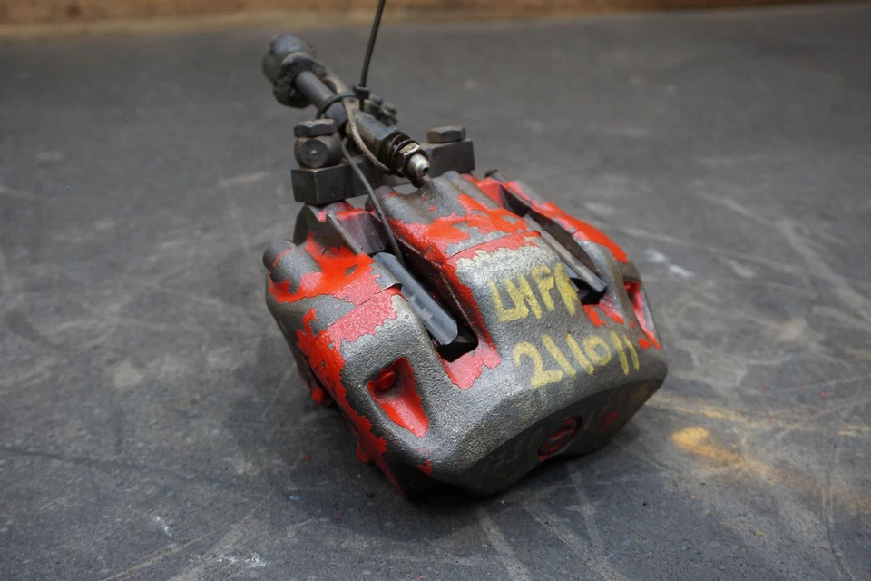 Pinza de freno delantera izquierda roja OEM Maserati Merak 1975 *Nota Foto 4 de 4