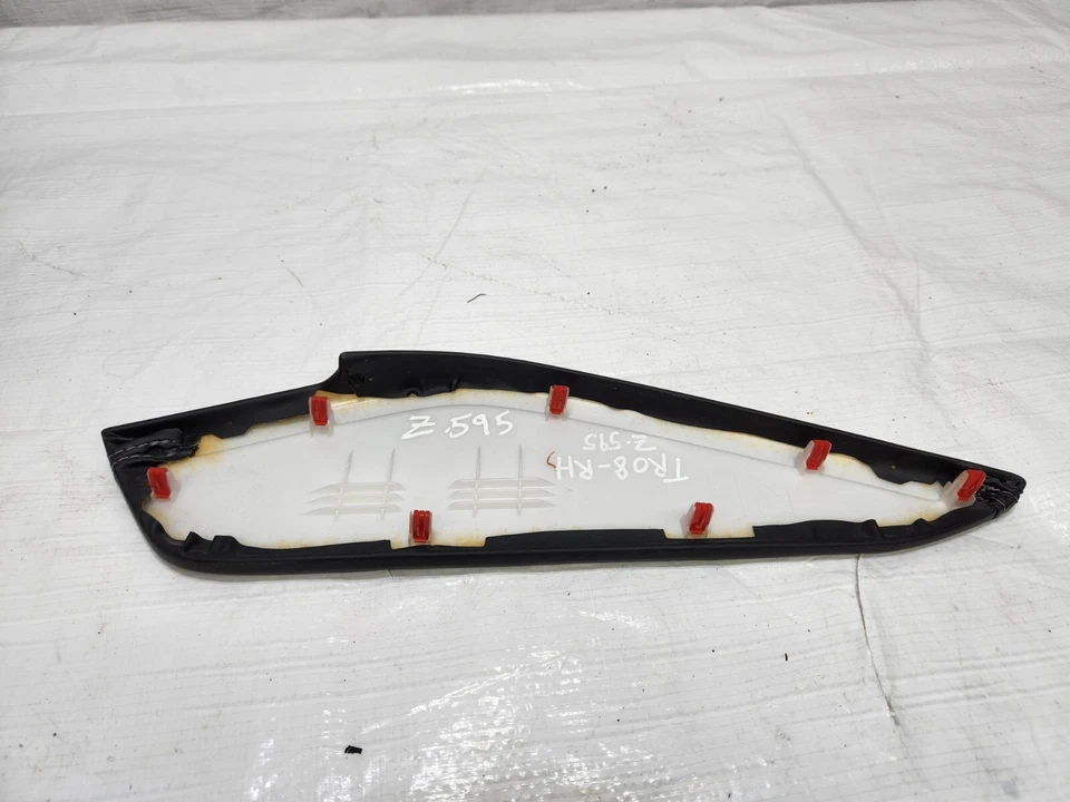 Cubierta de consola central Mitsubishi RVR 2018-2021 lado derecho derecho OEM Foto 3 de 4