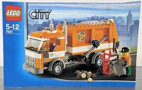 LEGO 7991 City Garbage Truck Recycling Minifig Building Set