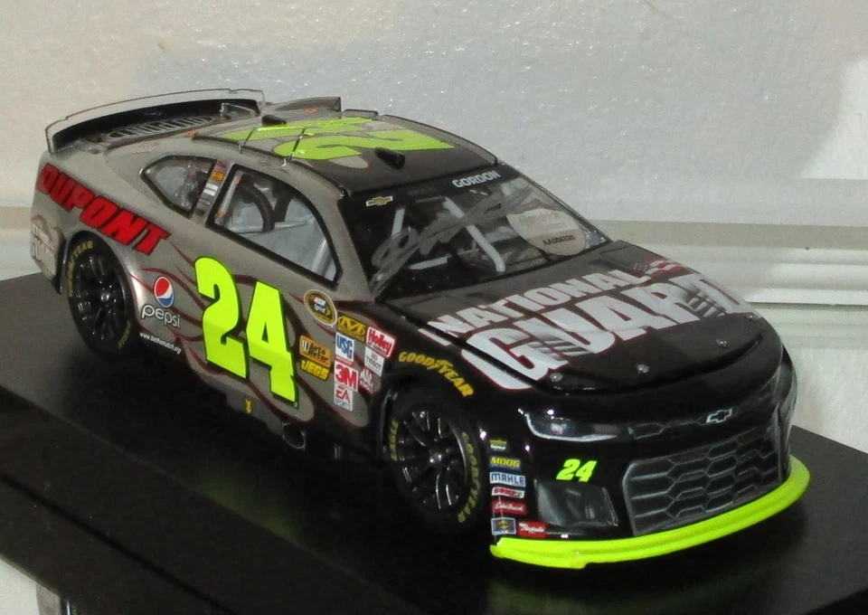 2024 Jeff Gordon #24 Guardia Nacional Acabado Caramelo Coche Autografiado #76/78 con Certificado de Autenticidad Wow Foto 4 de 4
