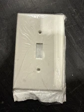 NEW-LEVITON:1 GANG TOGGLE SWITCH WALLPATE,PJ1-I,IVORY