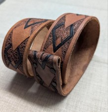 1970s vintage TOOLED buckle belt WESTERN cowhide leather 32 brown GEOMETRIC boho