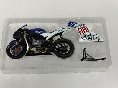 1/12 Minichamps Yamaha YZR-M1 from 2007 Moto GP Valentino Rossi