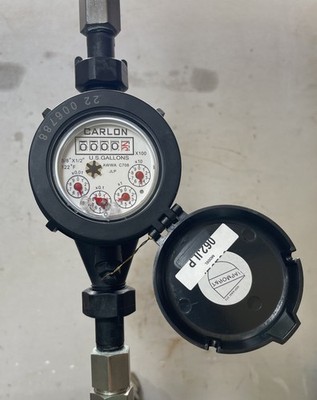 Carlon 062JLP Water Meter 5/8  x 1/2  AWWA C708 JLP w/ Fittings