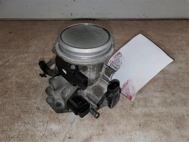 2000-2005 Buick Lesabre 3.8L Buick Park Avenue Throttle Body Assembly OEM - Image 2 of 3