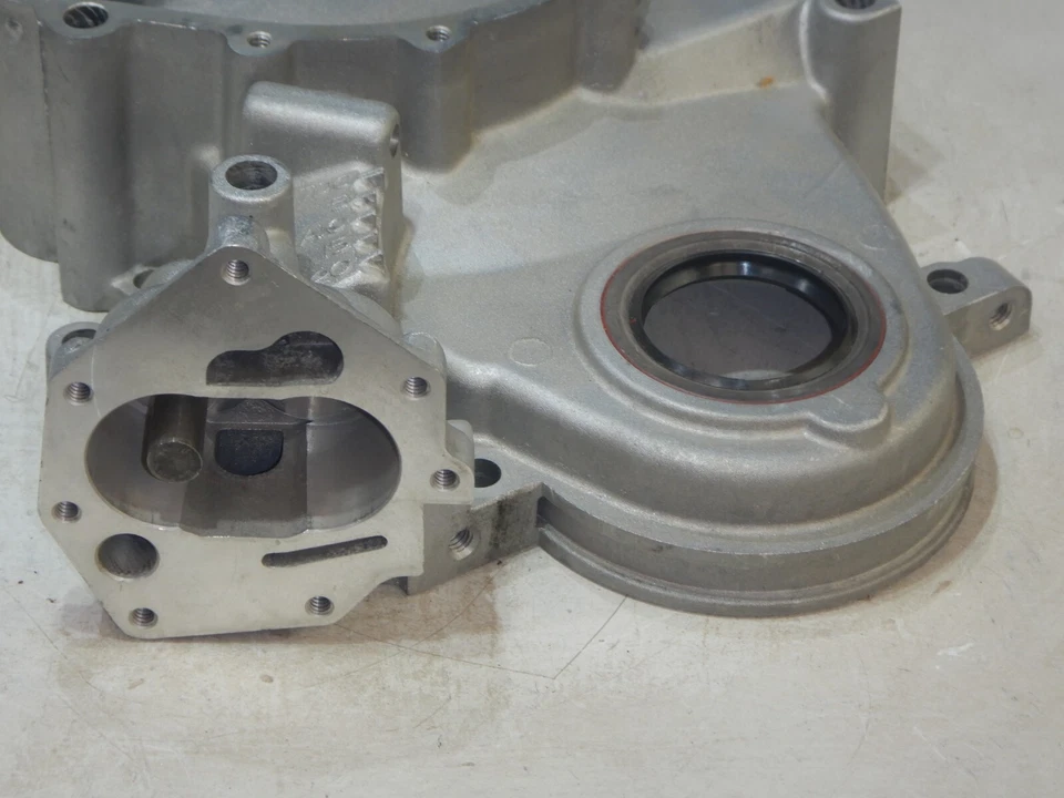 Crown Jeep CJ C104 CJ Series 71-91 Nueva Cubierta de distribución V8 J8129373 ENVÍO GRATUITO Foto 4 de 4