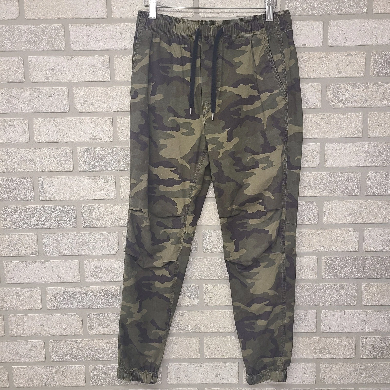AEO Camo Jogger Pants Size XS