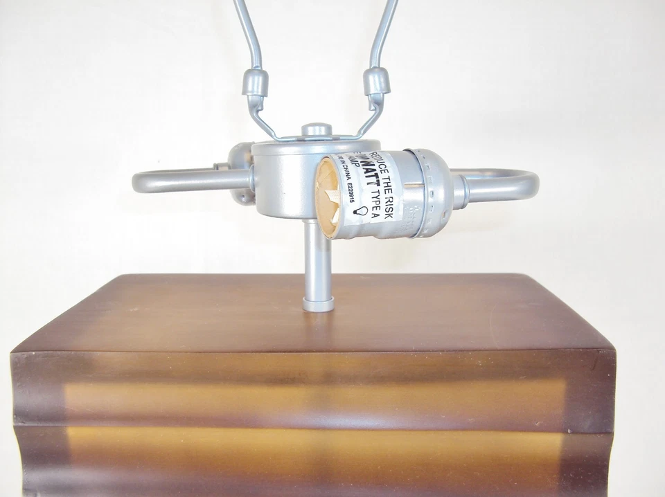 Lámpara de mesa/escritorio grande Eurowood "Wave" ~ columna marrón ahumado translúcida #2840530 Foto 3 de 4