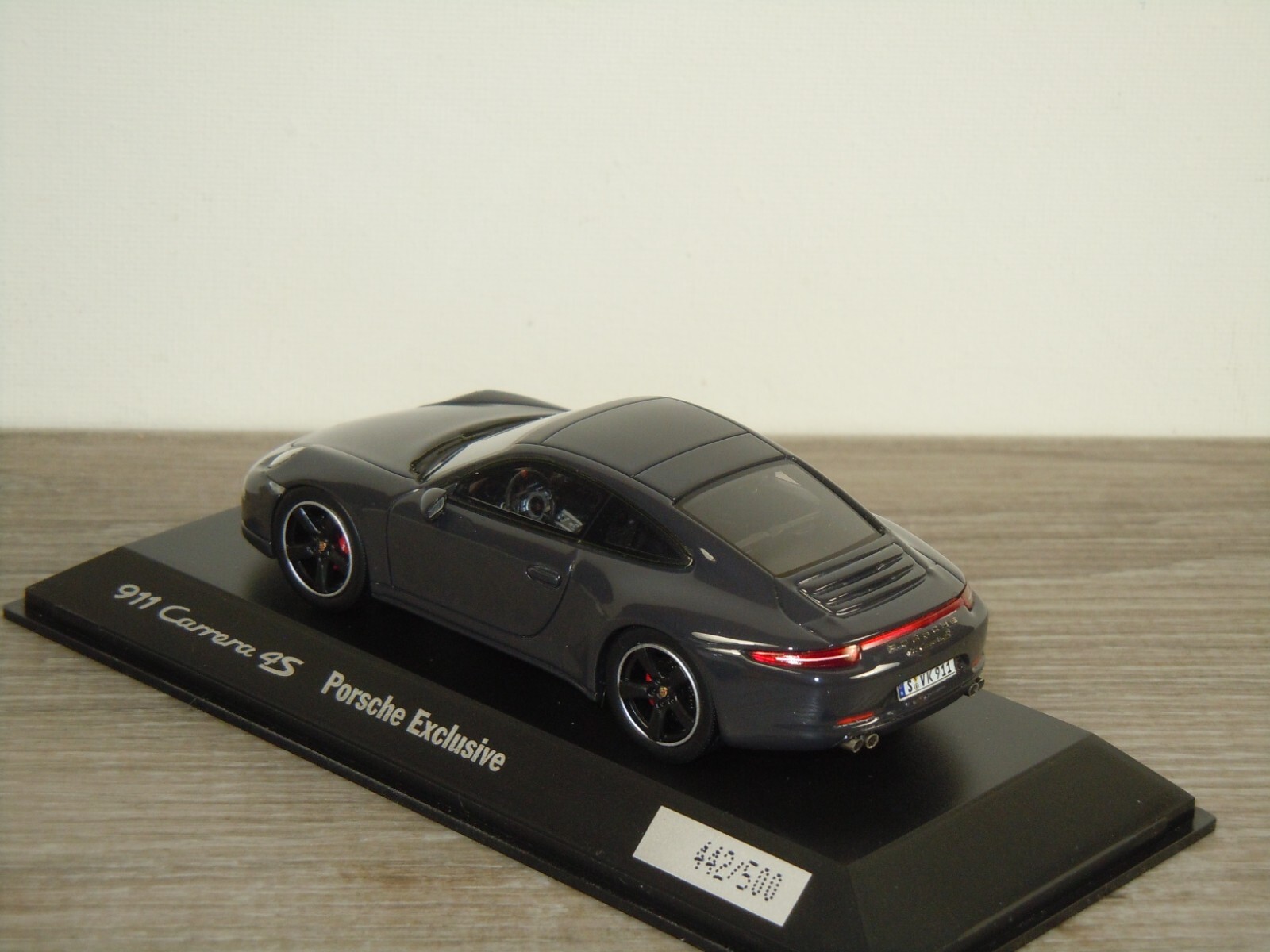 Picture 3 of 6