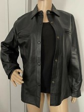     Chemise tendance mixte fabriquée    .  taille 42