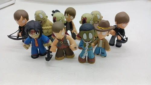 Funko The Walking Dead Mystery Mini's 11 Figure LOT