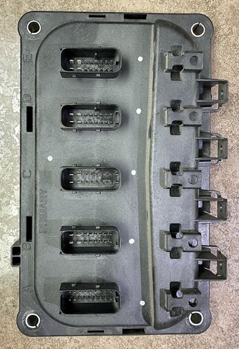 Genuine PACCAR Primary Chassis Control Module P/N: Q21-1142-001-001 (#18589)