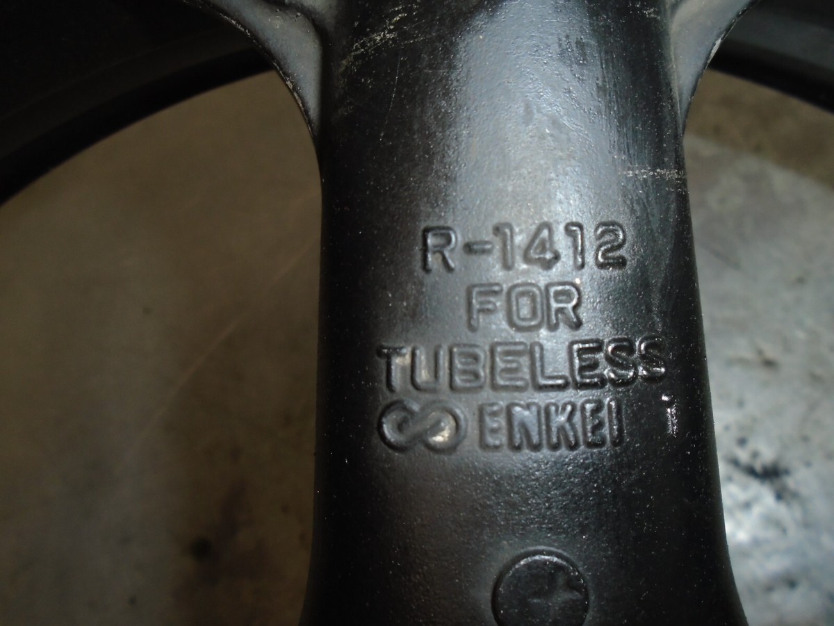 KAWASAKI NINJA ZX6R 1998-2002 REAR WHEEL STRAIGHT PART # 41073