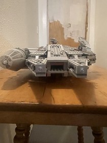 Lego Star Wars 7965 Millennium Falcon