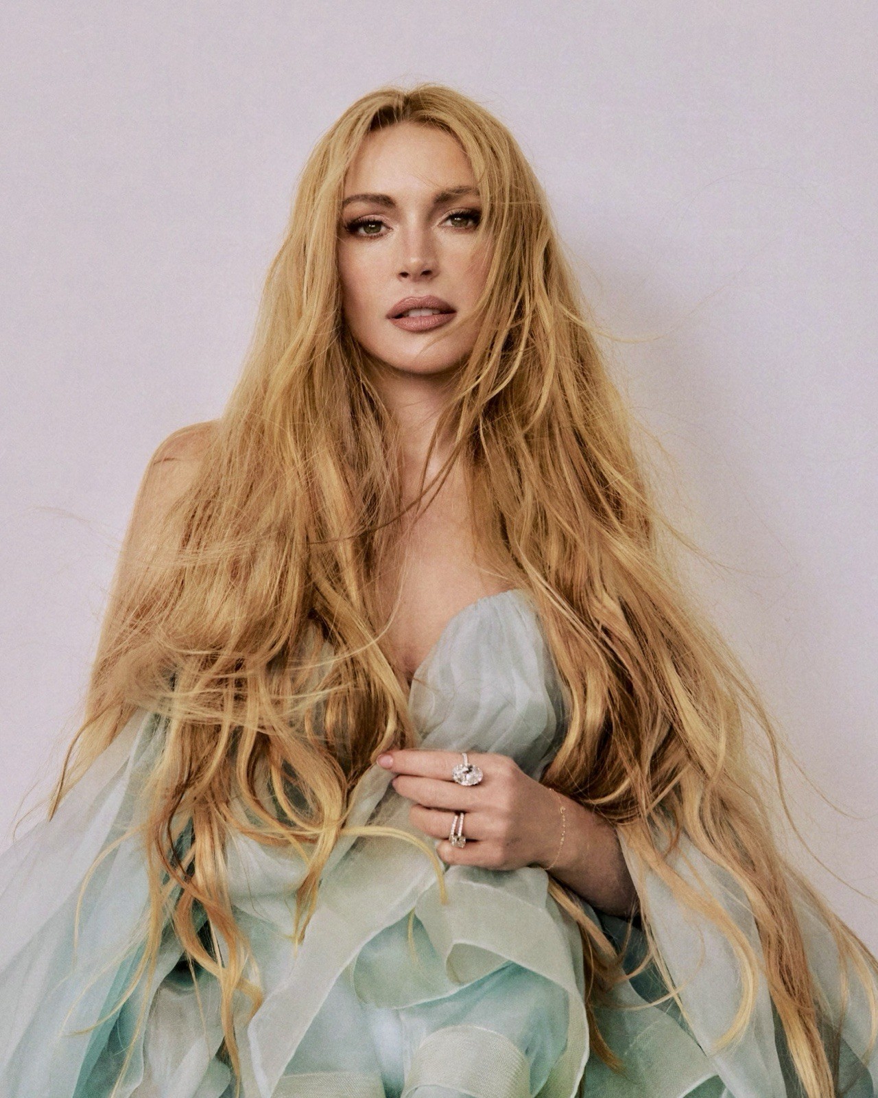 8x10 Glossy Color Photo Print of Lindsay Lohan