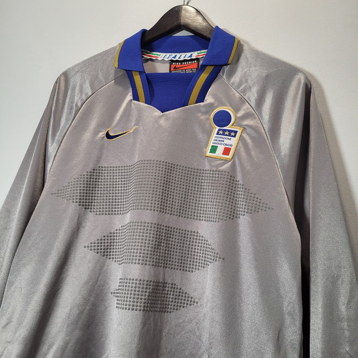 Vintage Rare 1996-97 Nike Italy GK Goalie Longsleeve Jersey Men's