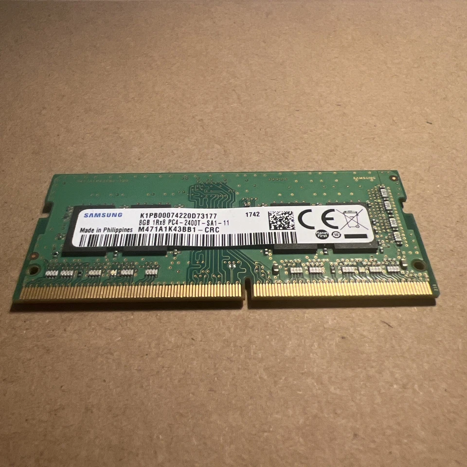 Samsung 8GB M471A1K43BB1-CRC 1Rx8 PC4-2400T-SA1-11 Laptop-RAM - Bild 2 von 4