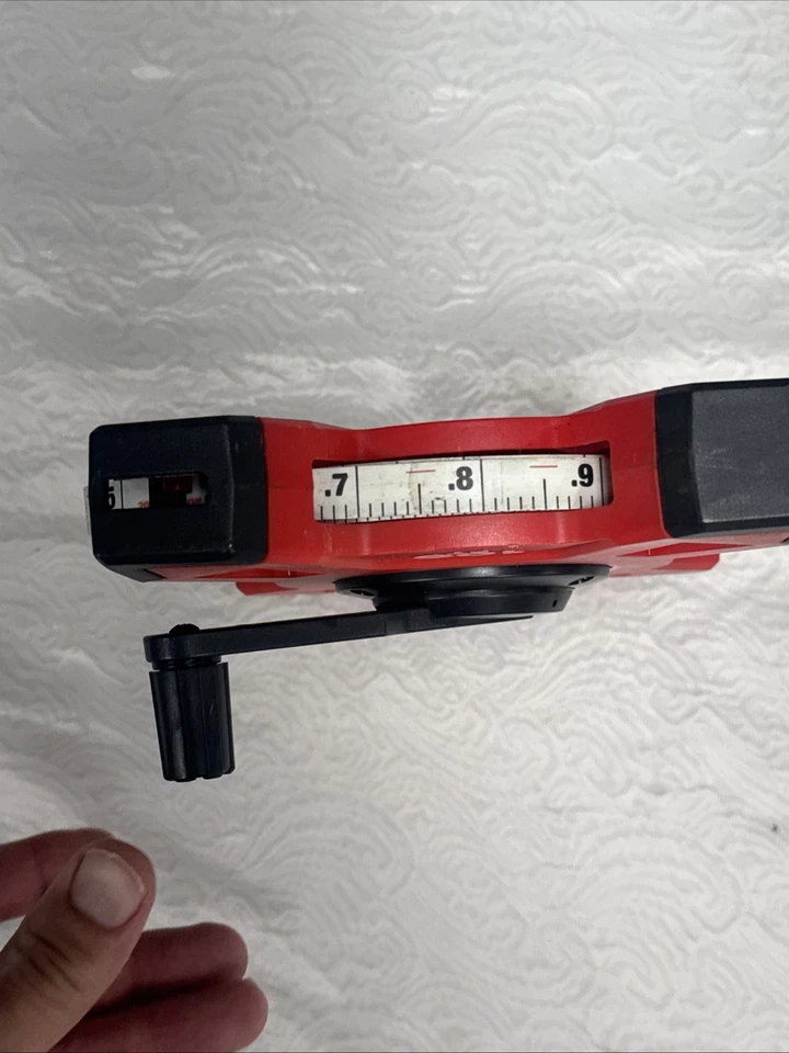 Milwaukee 48-22-5201 100 ft. Open Reel Long Tape Measure, 1/2" Nylon Steel Blade - Image 4 of 4