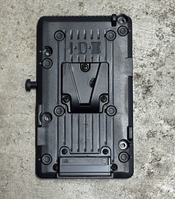 IDX P-V284 V-Mount Adapter Plate w/ Regulated 8.4V D-Tap
