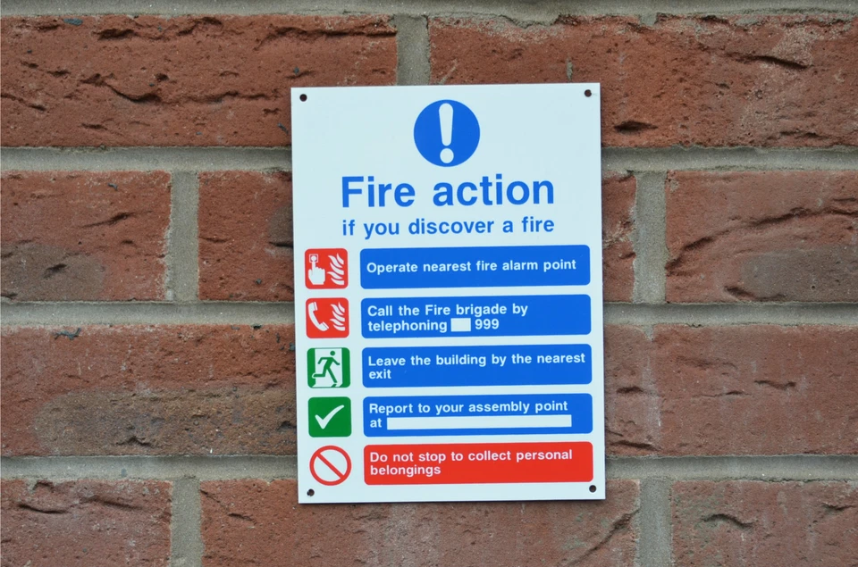 FIRE ACTION IF YOU DISCOVER A FIRE A4 or A5 plastic sign or sticker emergency