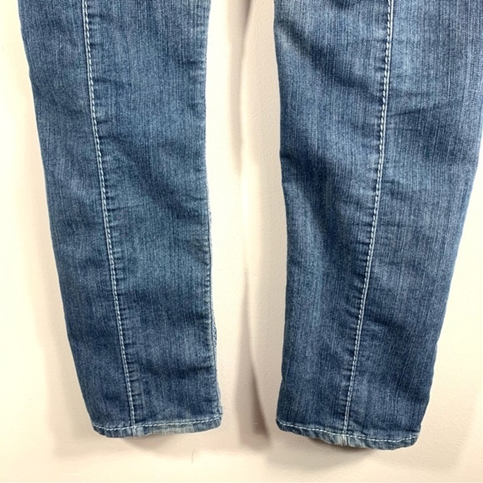 Cache Contour Collection Jeans - Zippered Back Po… - image 5