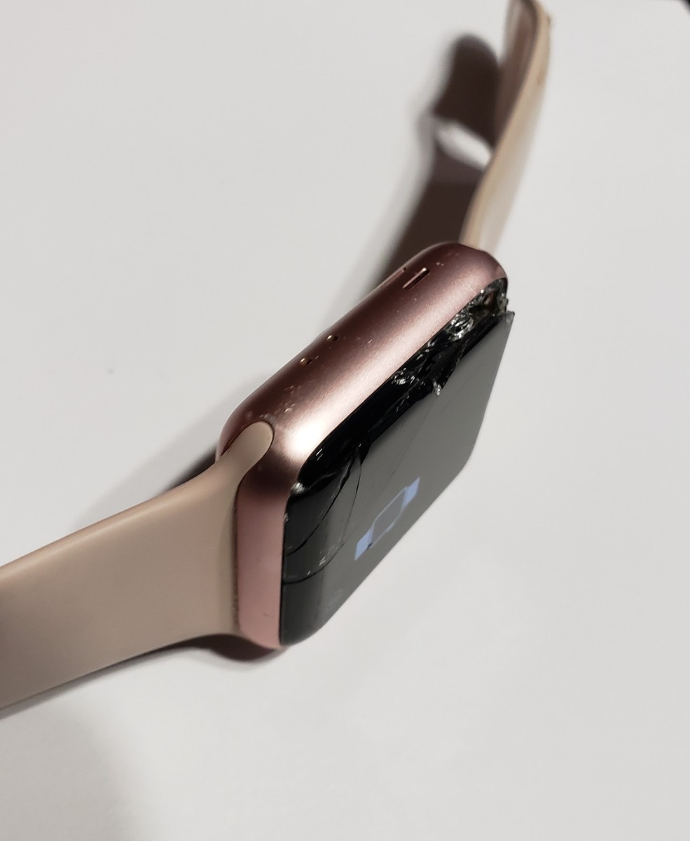 Apple Watch 38mm Series 2 Rose Gold Aluminum Pink Sand Band