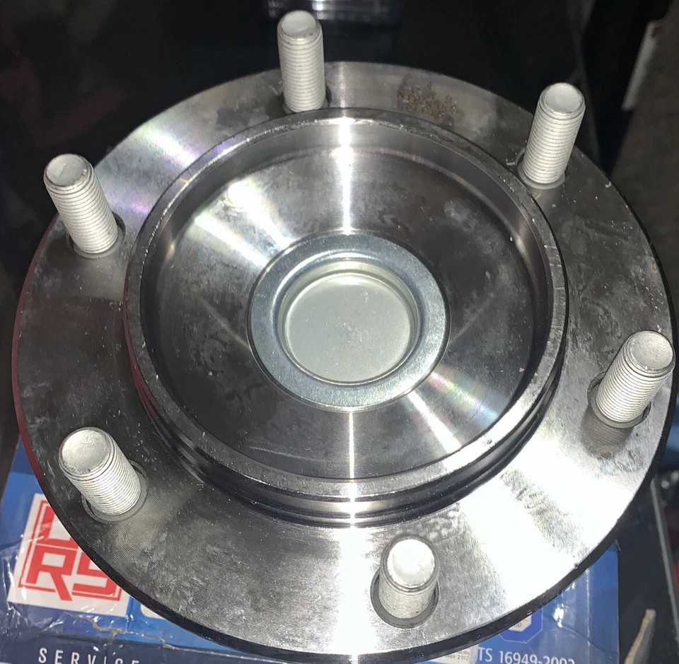 Conjunto de cubo de rolamento de roda dianteira CRS RWD NT950004 SL915 2015 Toyota Tacoma - Imagem 4 de 4