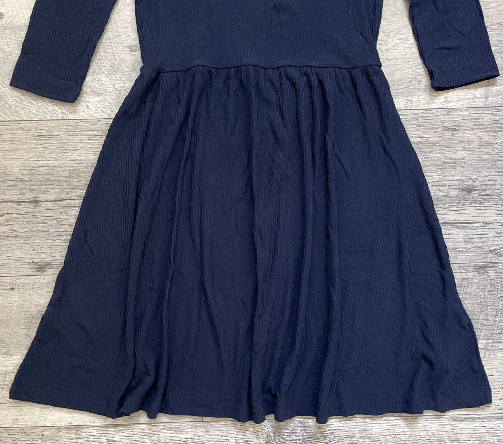 NWT FOREVER 21 Keyhole Scoop Neck Ribbed Empire Waist Fit & Flare Skater Dress S