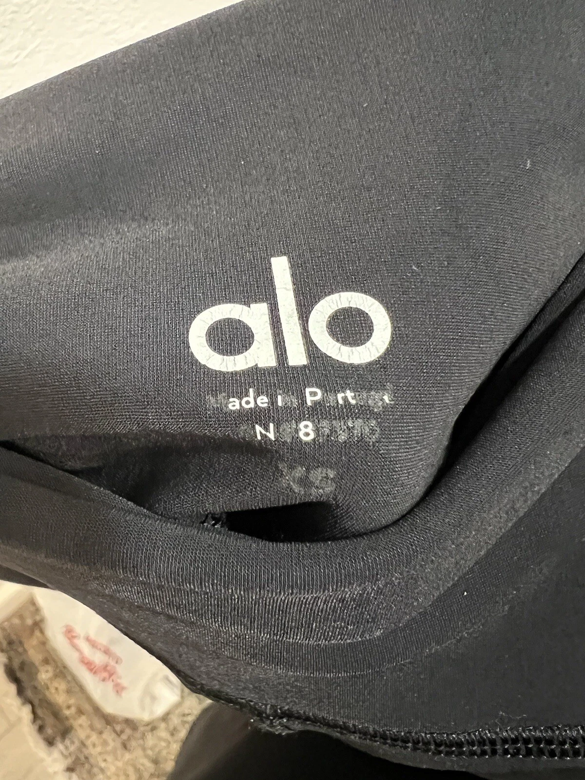 alo-yoga high waist ripped warrior leggings