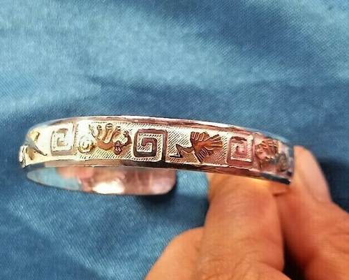 3％OFFクーポン利用でポイント最大8倍相当 超希少 ブラック