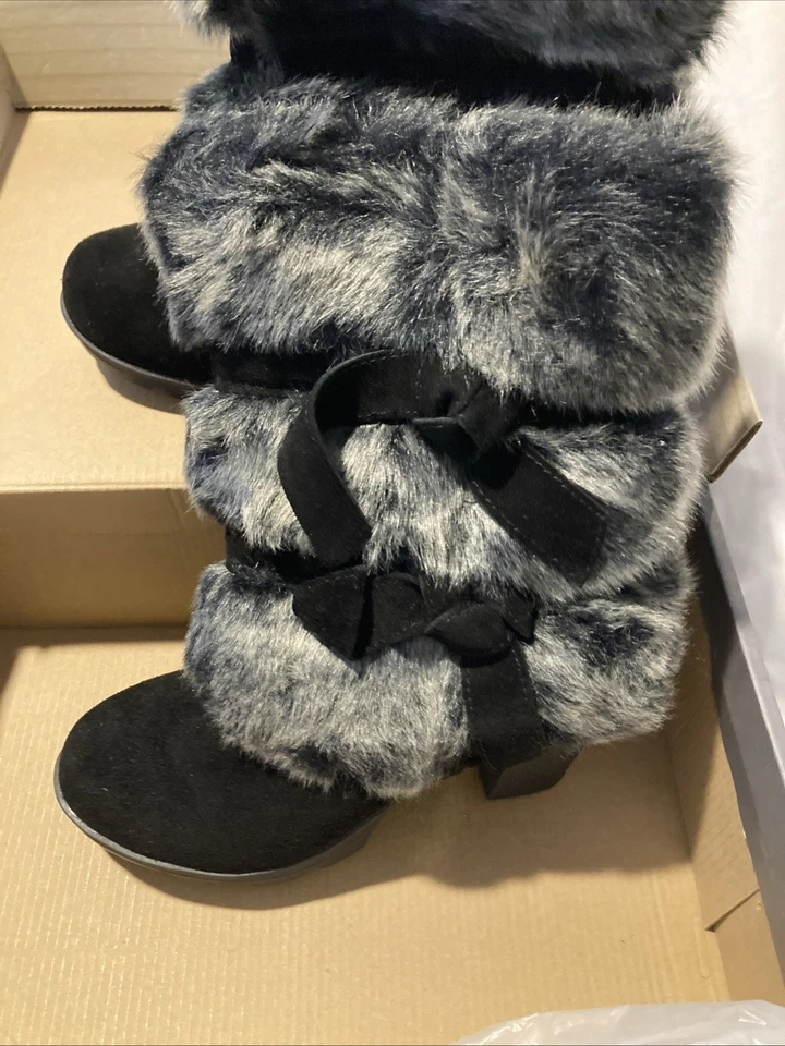 Bearpaw Vintage Suade/Fur Boots Size 5. New w/Tags, Never Worn. 3” Heel, 11”boot - Image 2 of 4