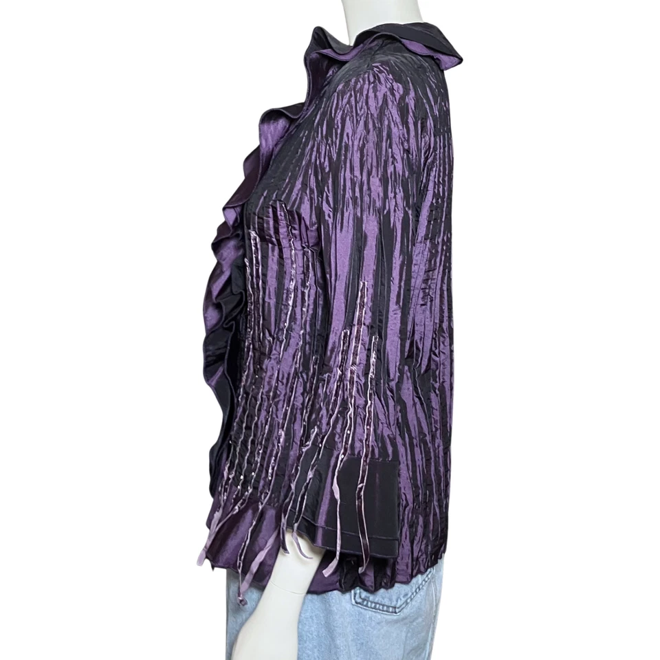 Blusa vintage años 90 Y2K Whimsigoth gótica púrpura abotonada. Pequeño. Fairy Vampy Foto 3 de 4