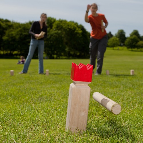 Kubb Wikingerspiel Outdoorspiel Familienspiel Wikinger Bodenspiel Holz natur/rot - Bild 6 von 11