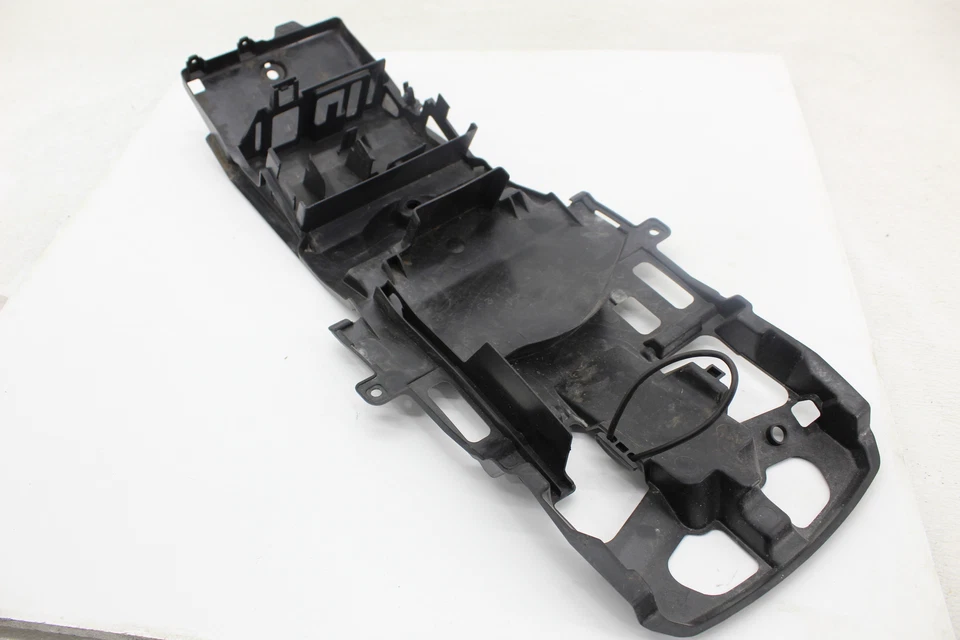 Bandeja de batería trasera de plástico para Suzuki GSXR600 GSXR750 2011-2025 Foto 4 de 4