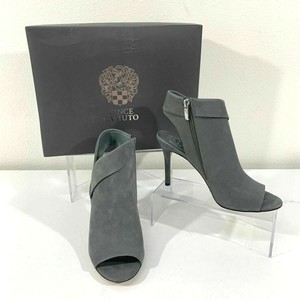 cholia vince camuto