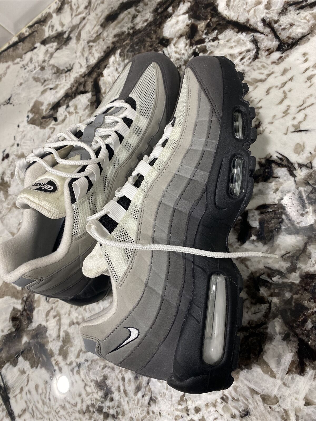 wanhoop gedragen Geest Size 9.5 - Nike Air Max 95 OG Grey Gradient 2019 for sale online | eBay