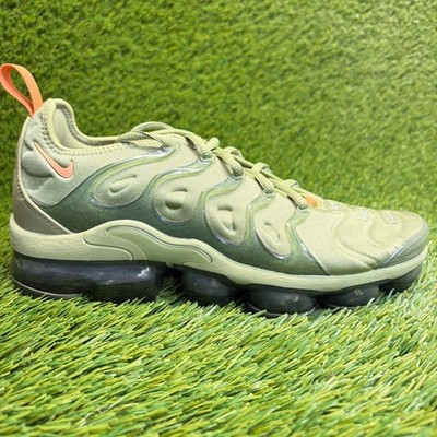 Nike Air VaporMax Plus Womens Size 8.5 Green Athletic Running Shoes Sneakers
