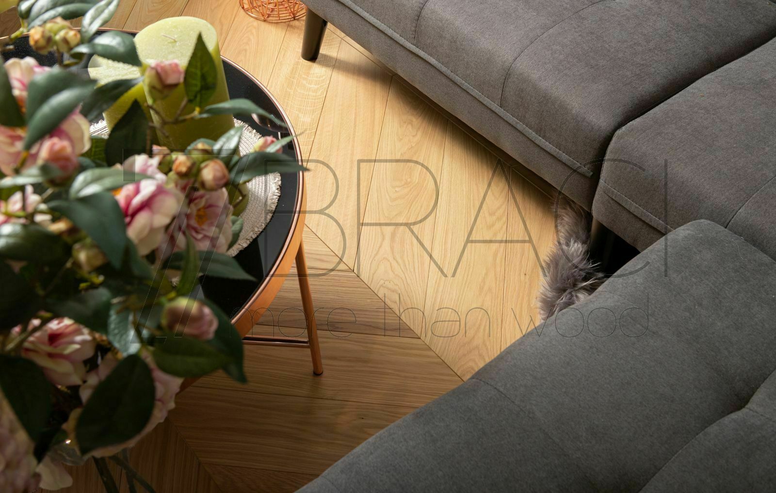 French Chevron Large Parquet Flooring Engineered Prime Oak 14/4x140x600mm sample